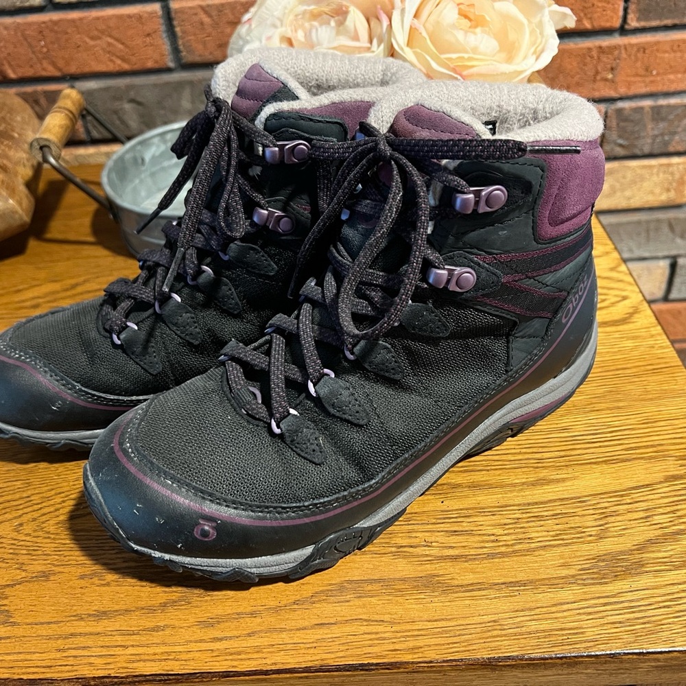 Black and Purple Winter Boots with Sturdy Sole